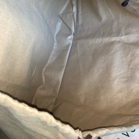 Authentic Louis Vuitton Dust cover - Picture 2 of 8